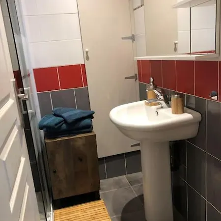 La Pierre De Lave Le Corsaire Апартаменты