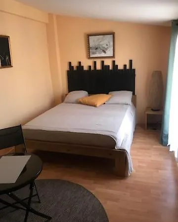 La Pierre De Lave Le Corsaire