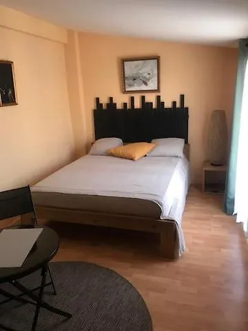 La Pierre De Lave Le Corsaire